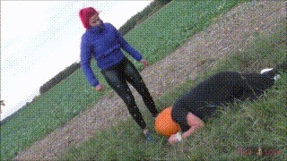 Pumkin Head Trampling