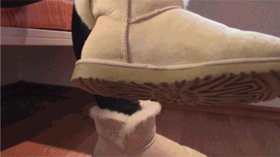 Uggs And Feet